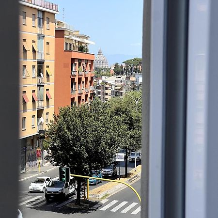 Near Vatican, Irnerio 47 Guest House Rome Extérieur photo
