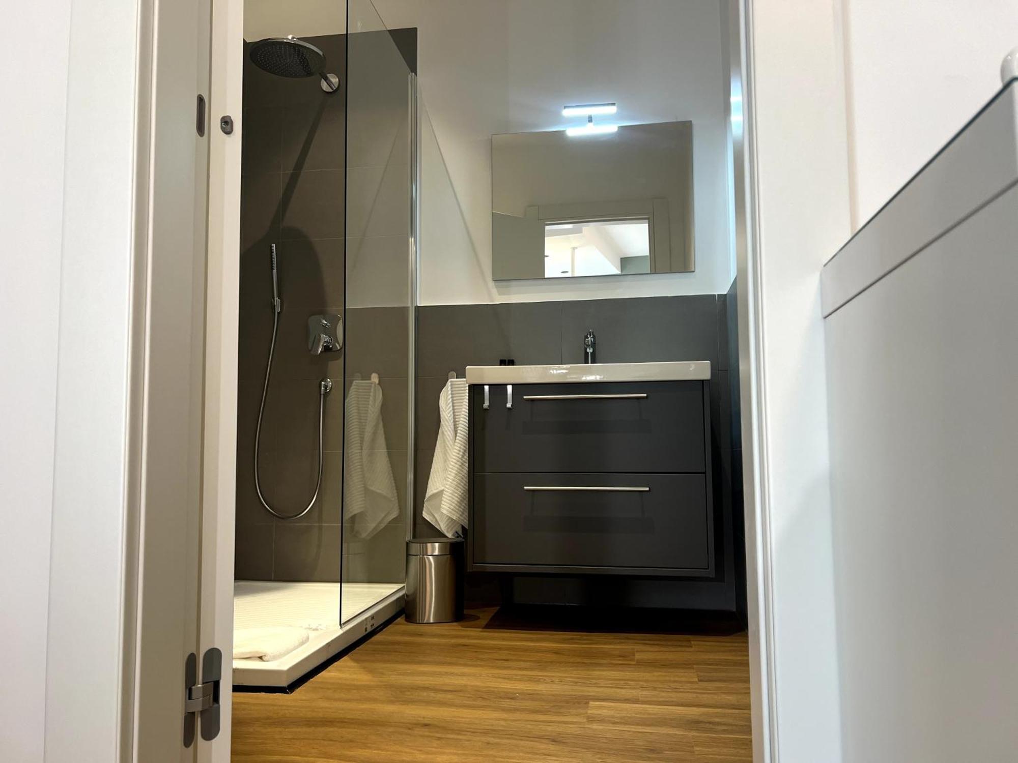 Near Vatican, Irnerio 47 Guest House Rome Extérieur photo