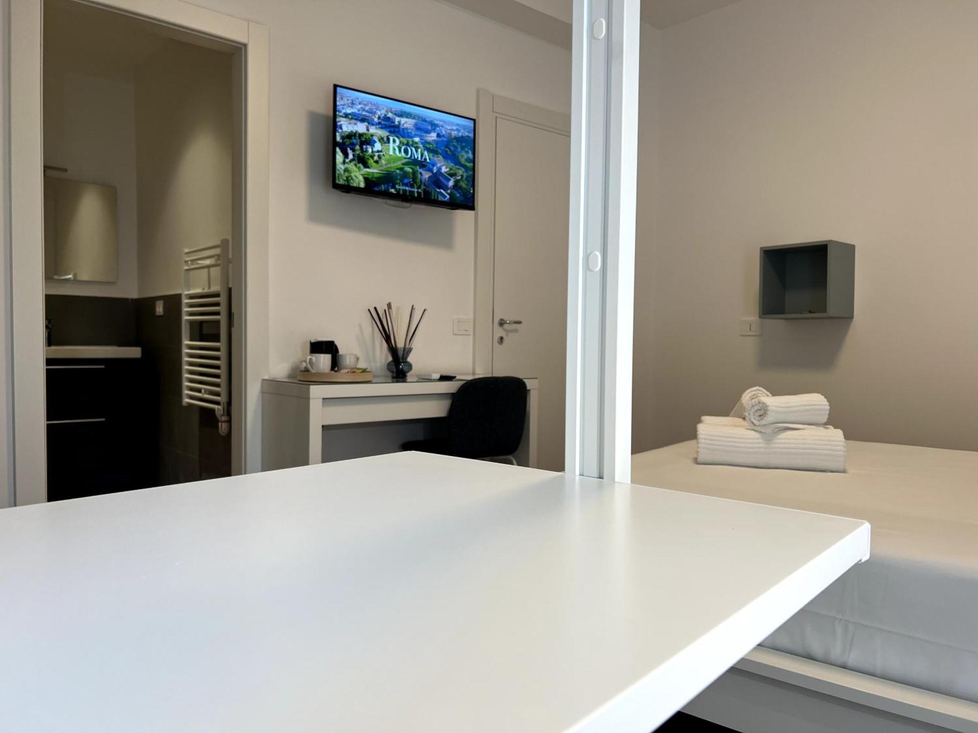 Near Vatican, Irnerio 47 Guest House Rome Chambre photo
