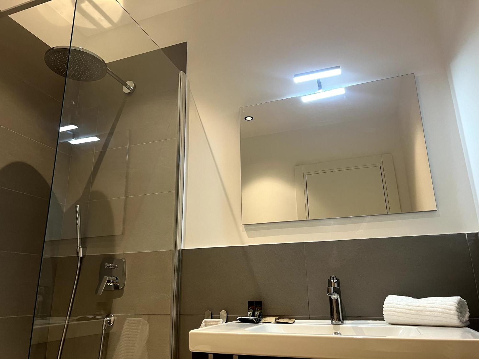 Near Vatican, Irnerio 47 Guest House Rome Chambre photo